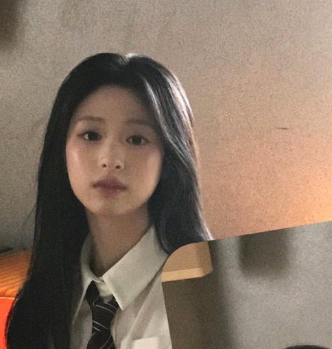 [잡담] 아현 진짜 묘하게 김지원 느낌있네 | 인스티즈
