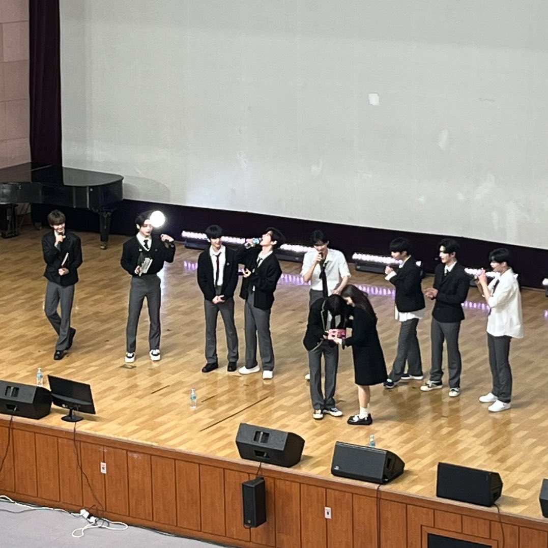 [잡담] 제베원 스쿨어택 찍은건가? | 인스티즈
