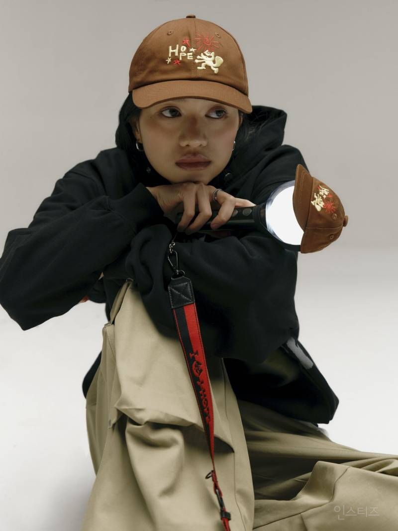 잘 뽑혀서 반응 좋은 제이홉 옷 굿즈들 | 인스티즈