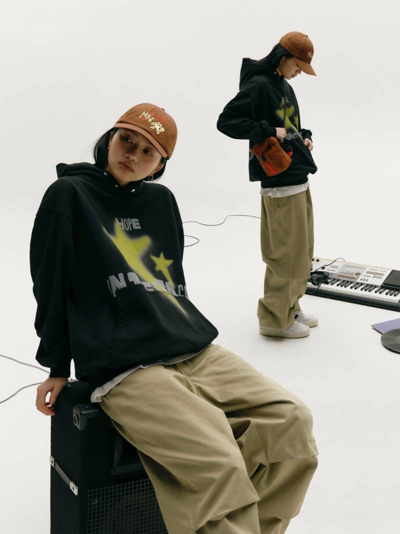 잘 뽑혀서 반응 좋은 제이홉 옷 굿즈들 | 인스티즈