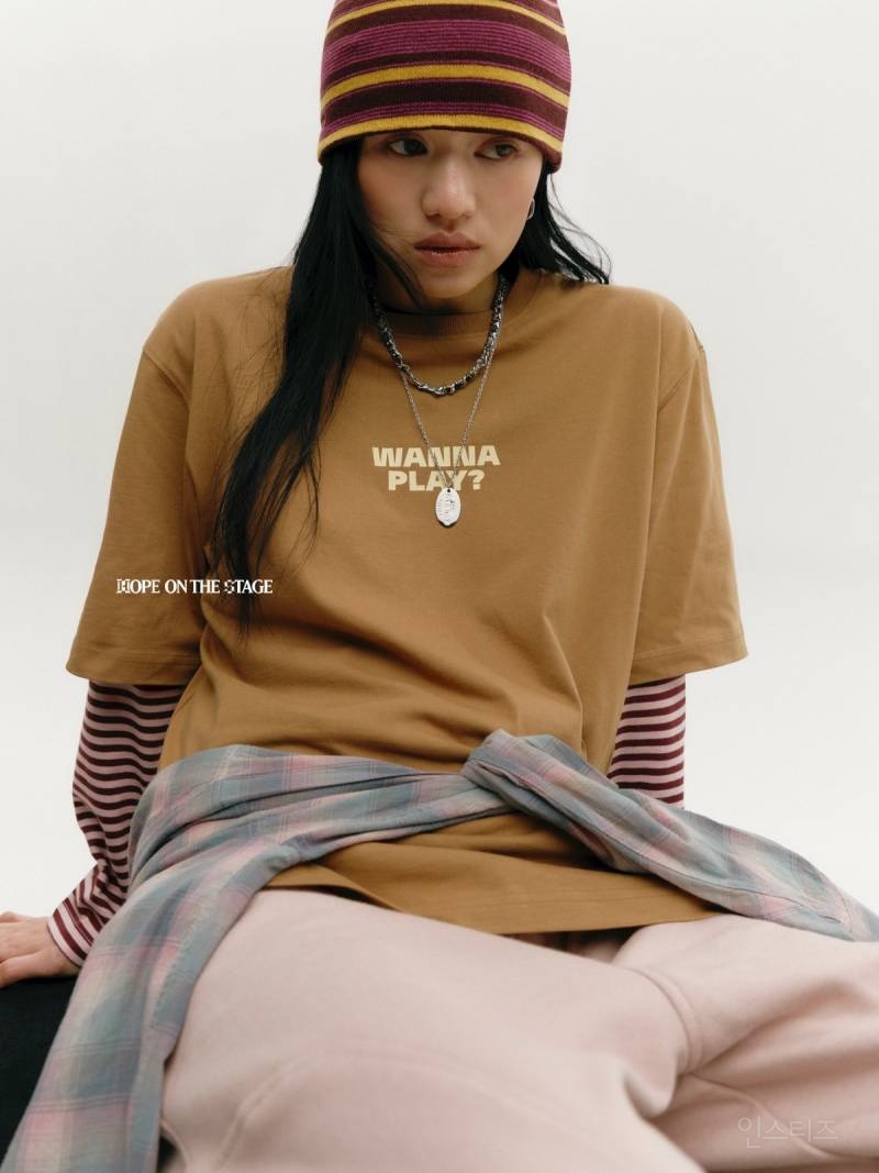 잘 뽑혀서 반응 좋은 제이홉 옷 굿즈들 | 인스티즈