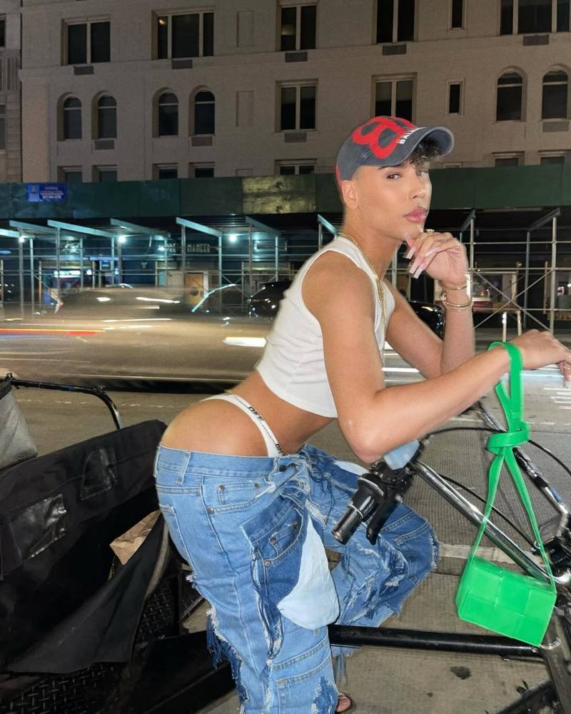 🔞요즘 핫하다는 메이크업 아티스트 (후방주의)🔞 | 인스티즈