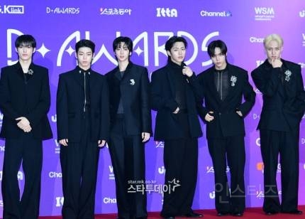 오늘자 시상식 첫 참석한다는 아이돌 | 인스티즈
