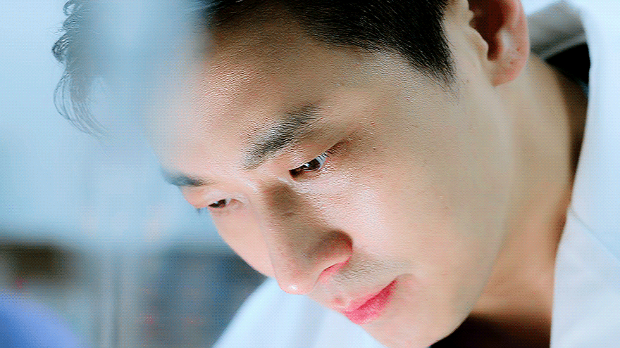 [주지훈] 나이는 마흔 넷, 직업은 의사입니다 02 | 인스티즈