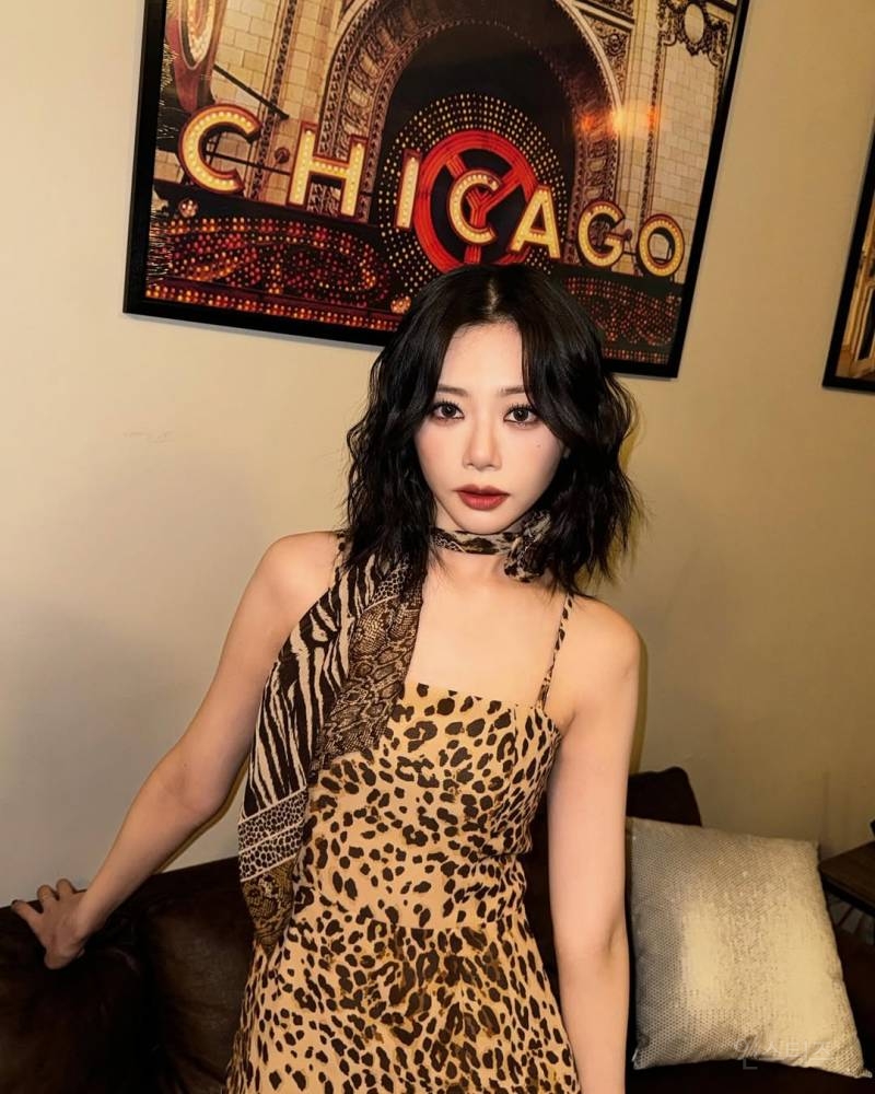 얼굴에 섹시가 없는데 호피는 찰떡으로 소화하는 여돌 | 인스티즈