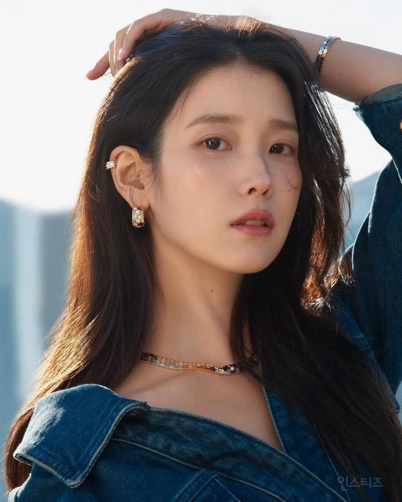 반응 개터진 아이유 차은우 투샷… | 인스티즈