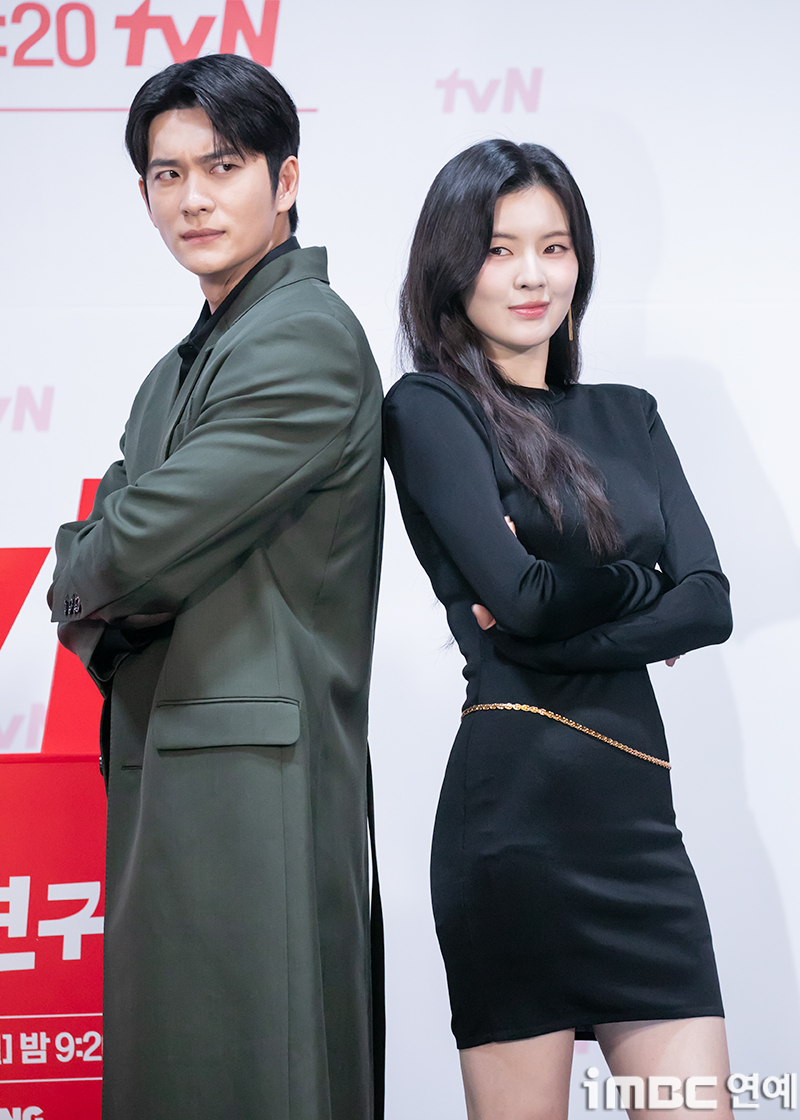 tvN 새 토일드라마 감자연구소 제작발표회 강태오, 이선빈 | 인스티즈