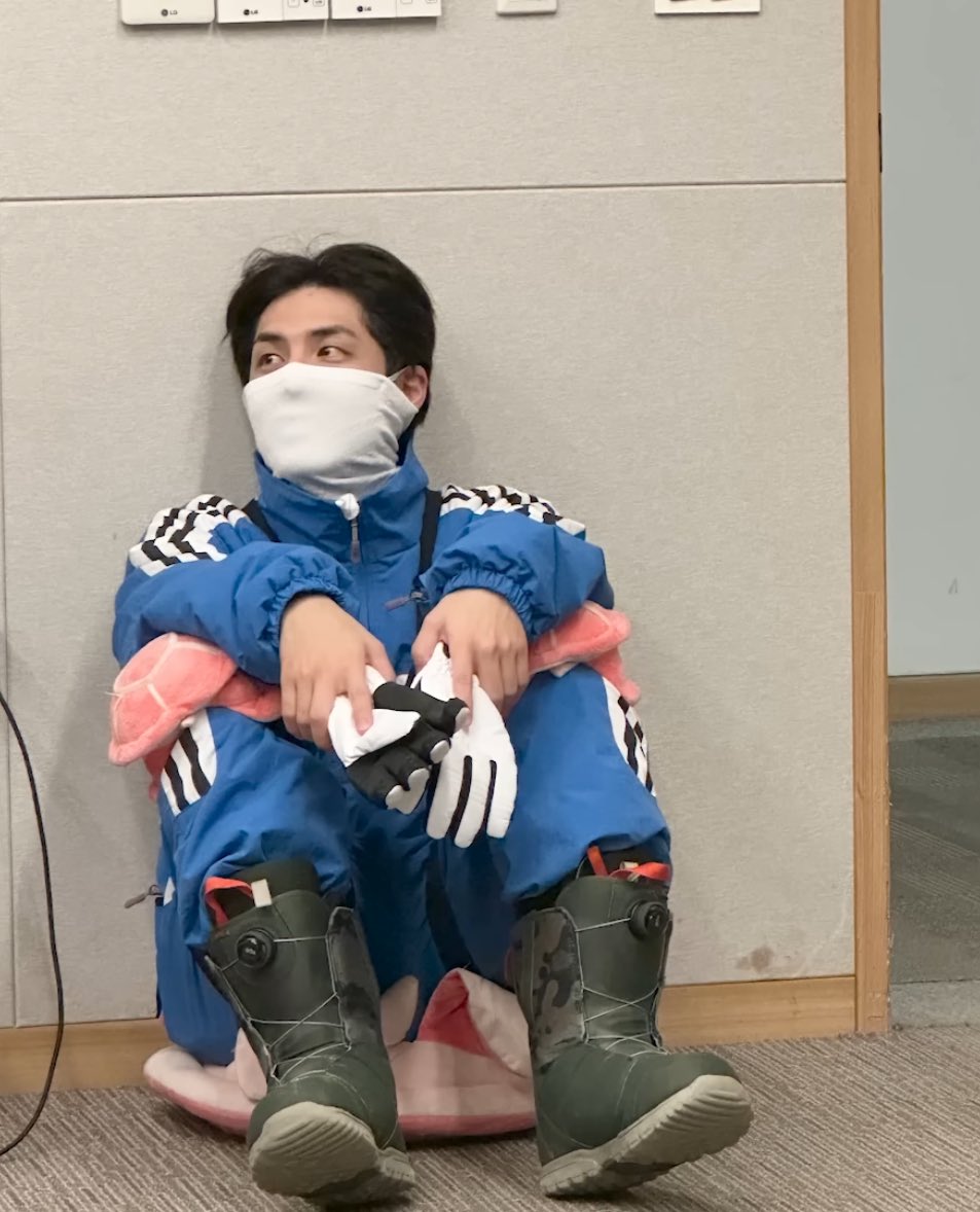 [잡담] 거북이 보호대 달고 상급코스가는 쏘남자 - 인스티즈(instiz) 연예 카테고리