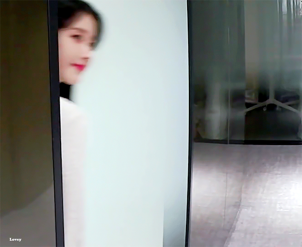 [잡담] 오늘 뜬 아이유 떡밥 세개 헤메코 너무 좋은데? | 인스티즈