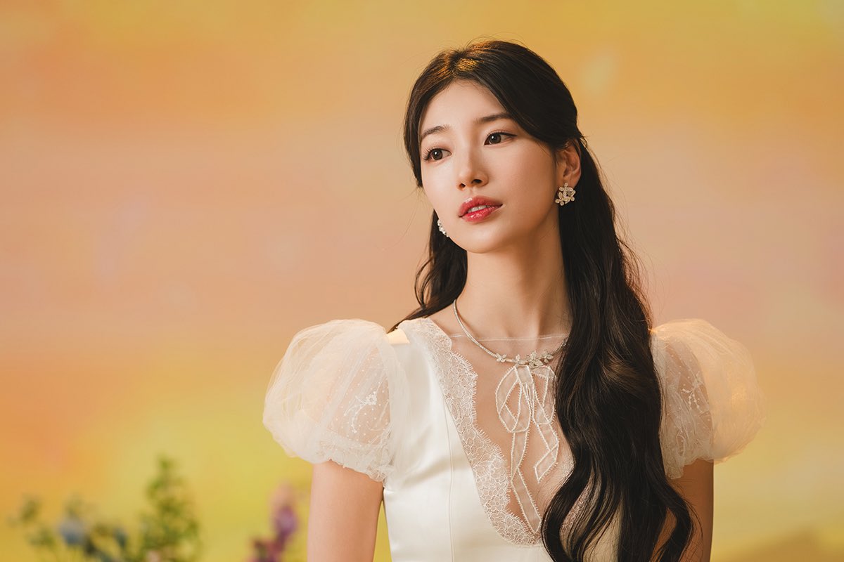 [잡담] 백설공주 수지 뮤비 세트장 너무 잘 만들었다 | 인스티즈