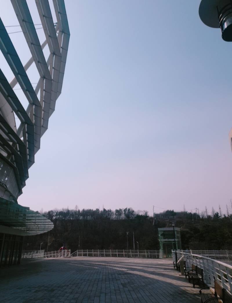 [잡담] 산책 나왔음 | 인스티즈