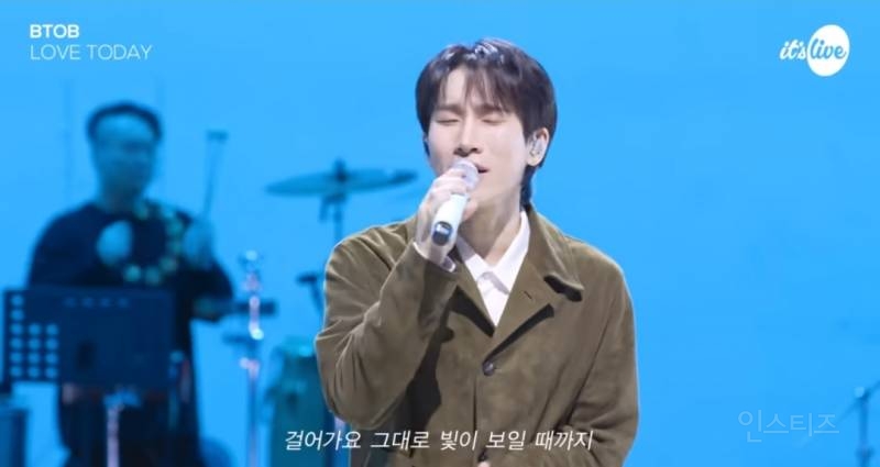 밴드 라이브로 들으면 더 느좋이라는곡.jpg | 인스티즈