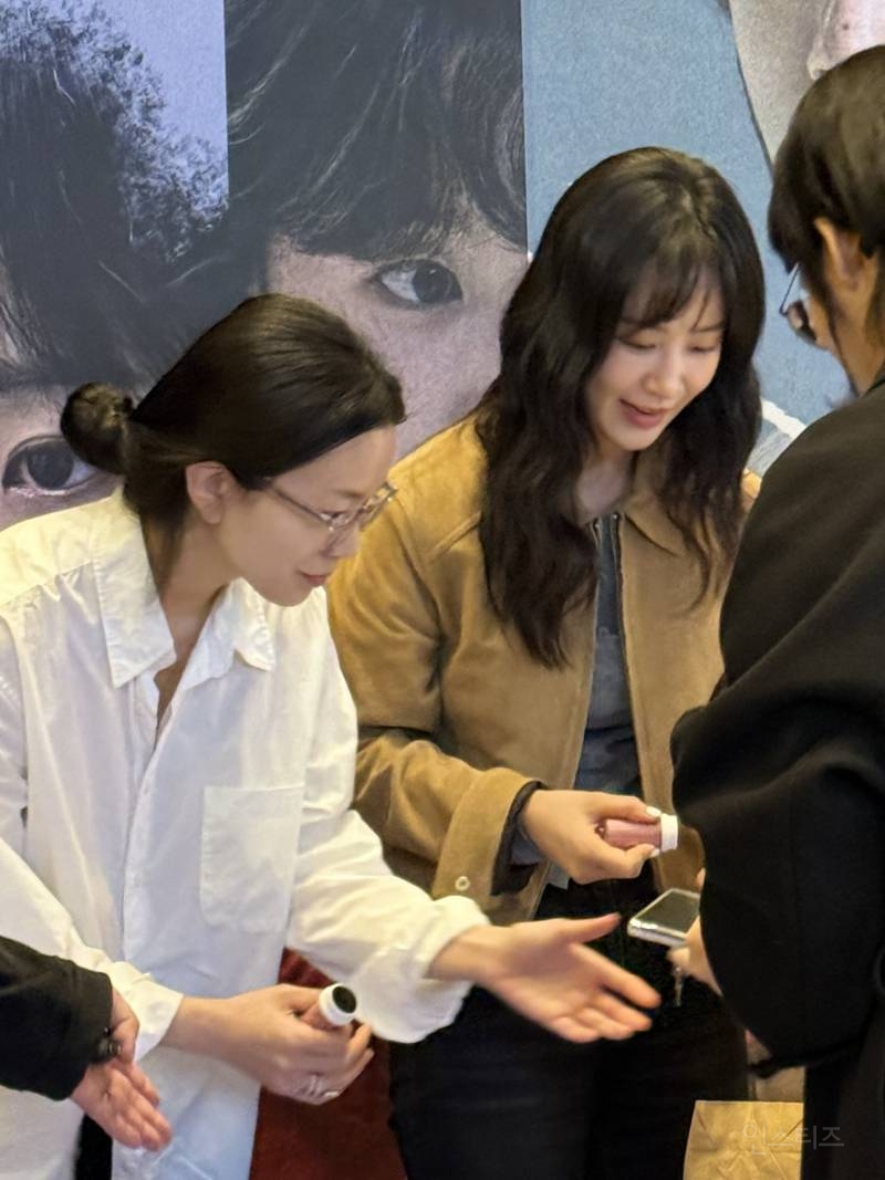 배우들이 직접 알바 뛴다는 요즘 CGV 근황.jpg | 인스티즈