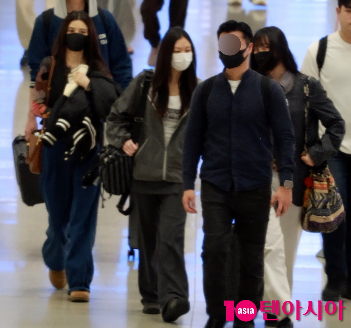 [잡담] 뉴진스 출국 사진 | 인스티즈
