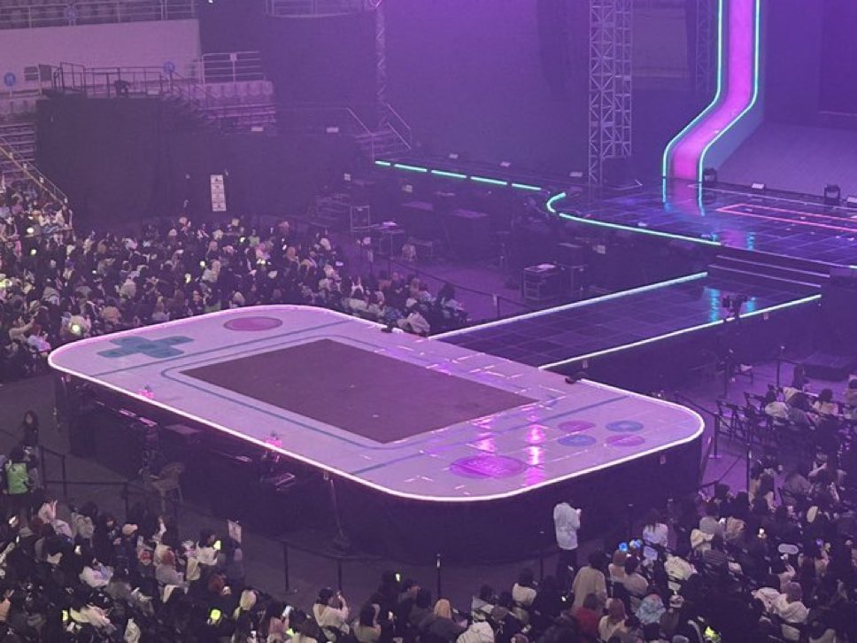 시키는거 다하고 안시킨거까지 다한 SM 아이돌 콘서트 후기 | 인스티즈