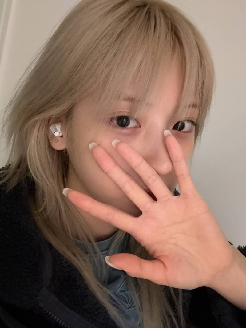 뜰때마다 반응좋은 엔믹스 지우 쌩얼.jpg | 인스티즈