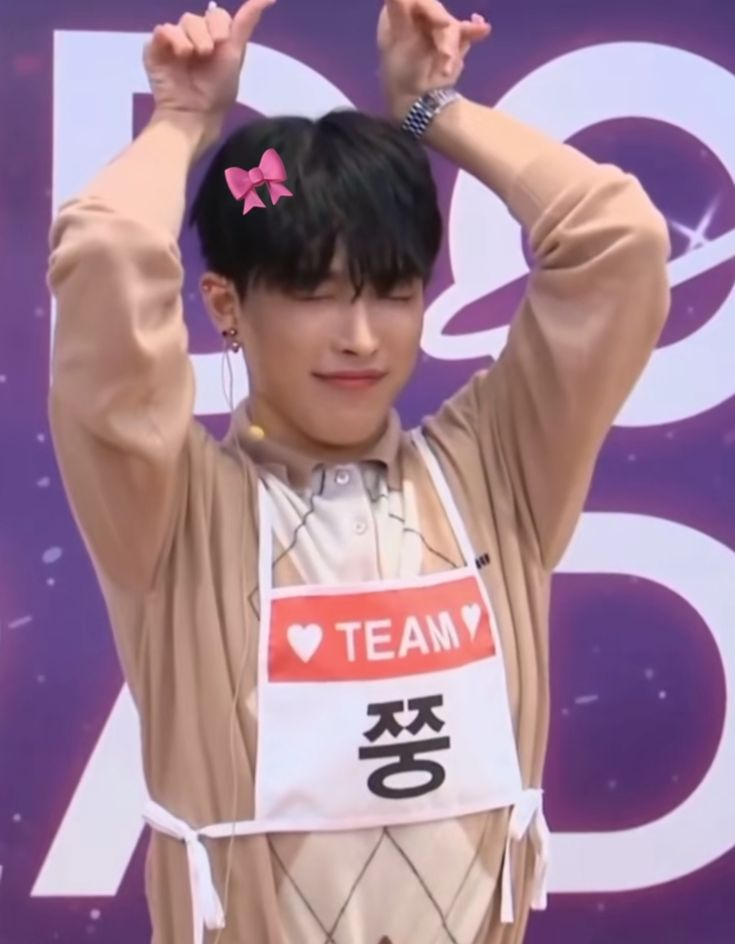 패션 센스 좋고 비율 좋은 남돌이 이젠 옷까지 만들 경우.jpg | 인스티즈