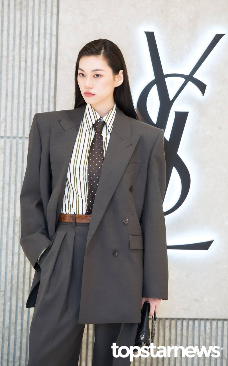 오늘 생 로랑 행사 참석한 김도연 기사사진 | 인스티즈