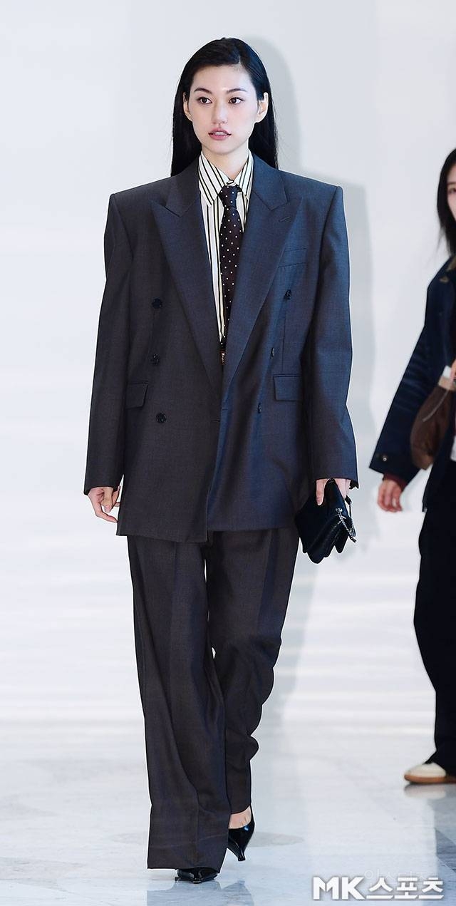 오늘 생 로랑 행사 참석한 김도연 기사사진 | 인스티즈