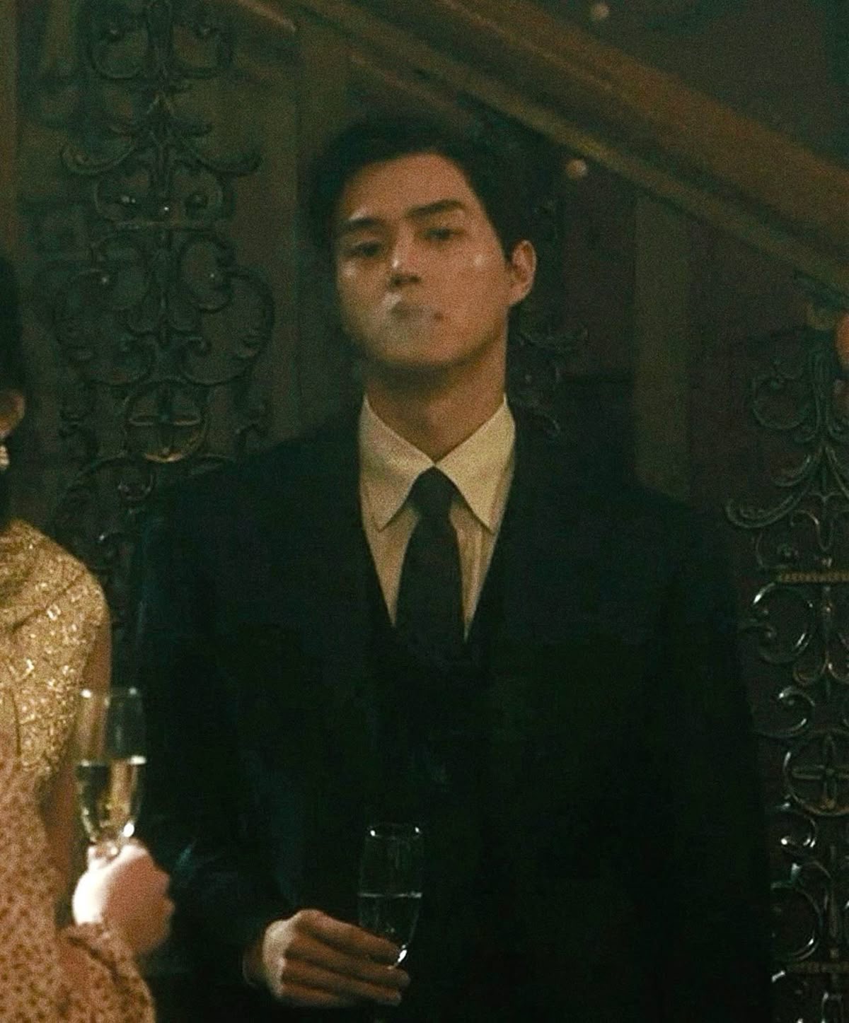 [잡담] 송강 이짤 있는 사람? 제발 짤주면 길가다 5만원줍는드 | 인스티즈