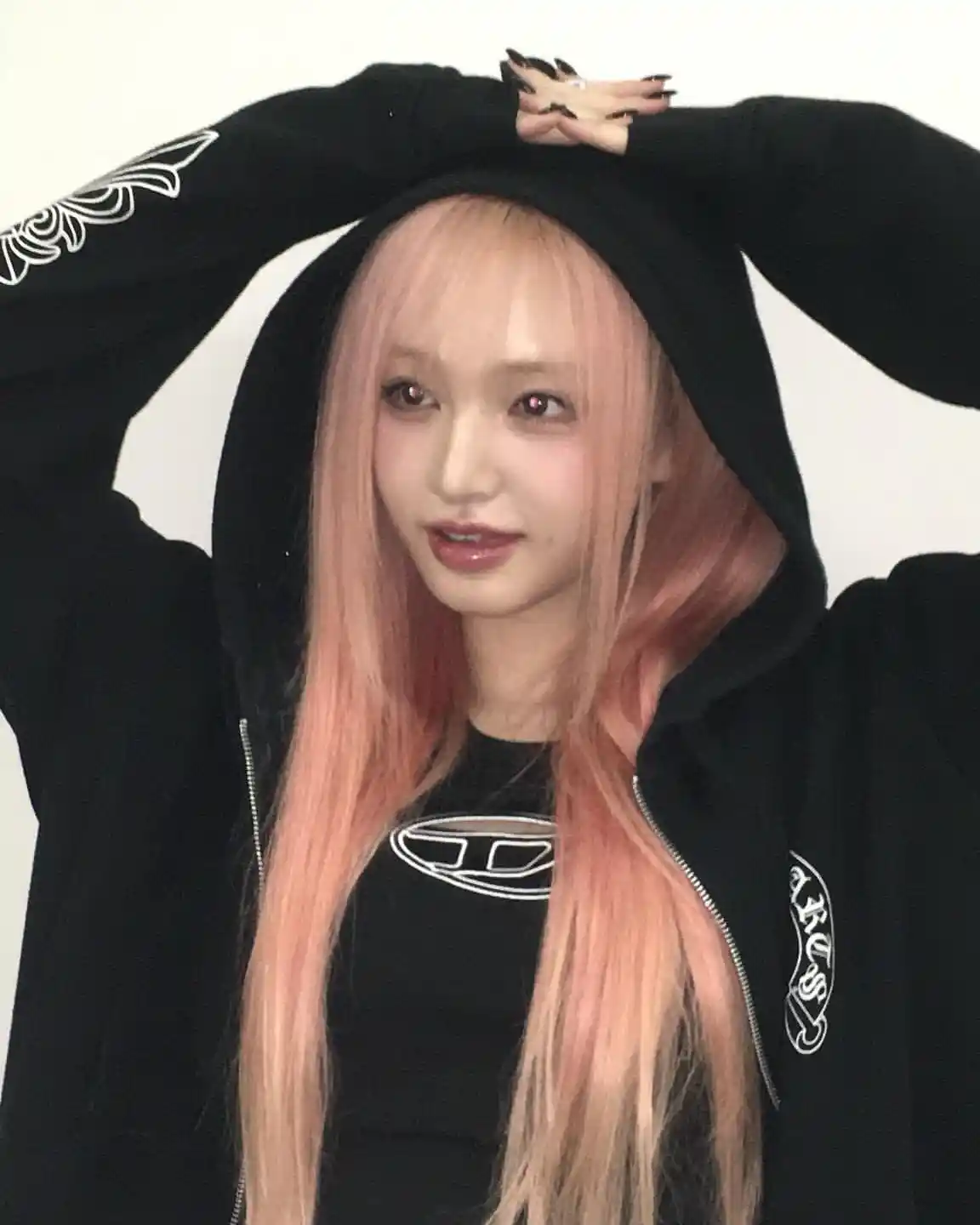 리즈 김지원 맂왼 맂른 고화질 프리뷰 남찍사 webp 공유 (289) | 인스티즈