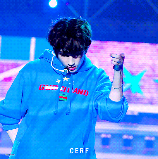 [잡담] 휴닝이는 클수록 아버님 유전자가 엄청 드러나는 거 같음 | 인스티즈