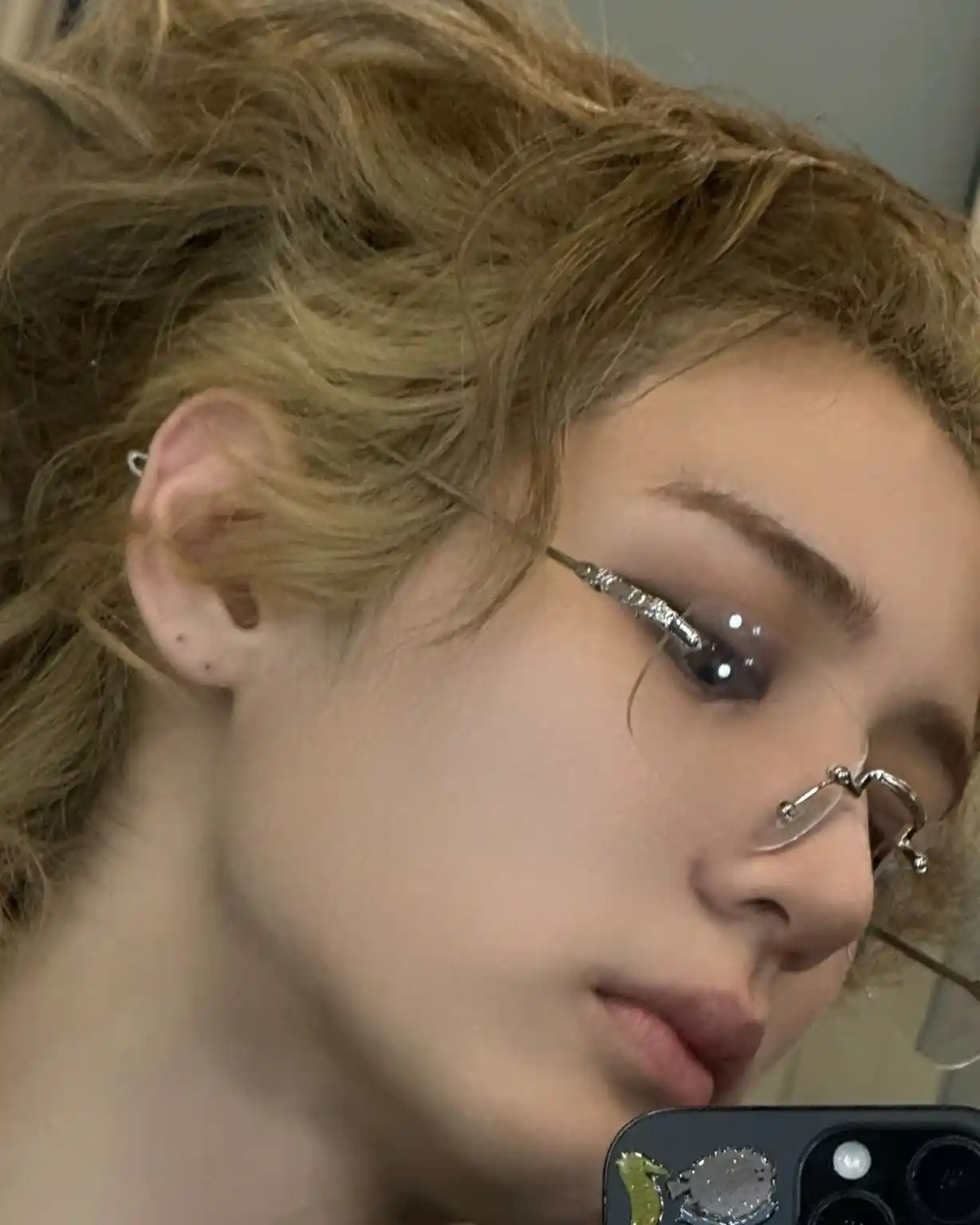 김이한 김동현 햔왼 햔른 셀카 webp (4)+ 김운학 운왼 운른 남찍사 (2) webp + 마에다 리쿠 쿨왼 쿨른 남찍사 webp (2) | 인스티즈