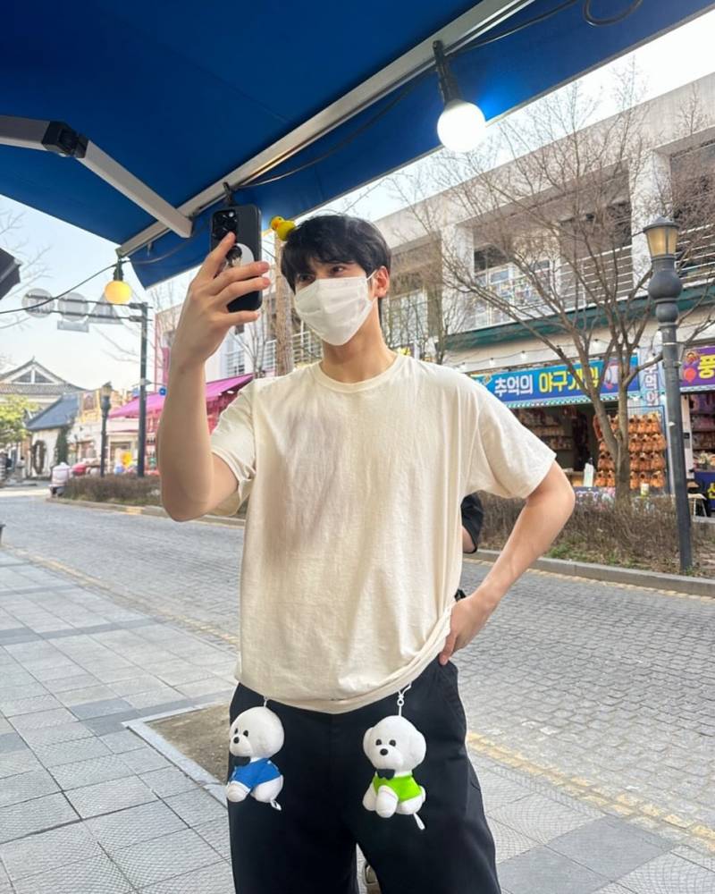현재 이유없이 고자극이라는 차은우 전주여행.JPG | 인스티즈
