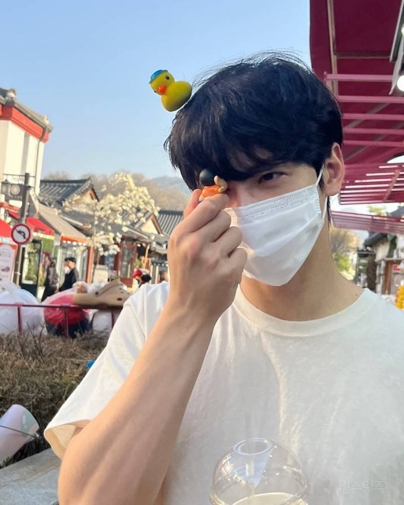 이건 무조건 소장각인 벚꽃 남친짤 차은우.jpg | 인스티즈