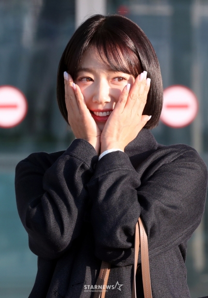 [잡담] 와 박신혜 오늘 공항 기사사진 봐… | 인스티즈