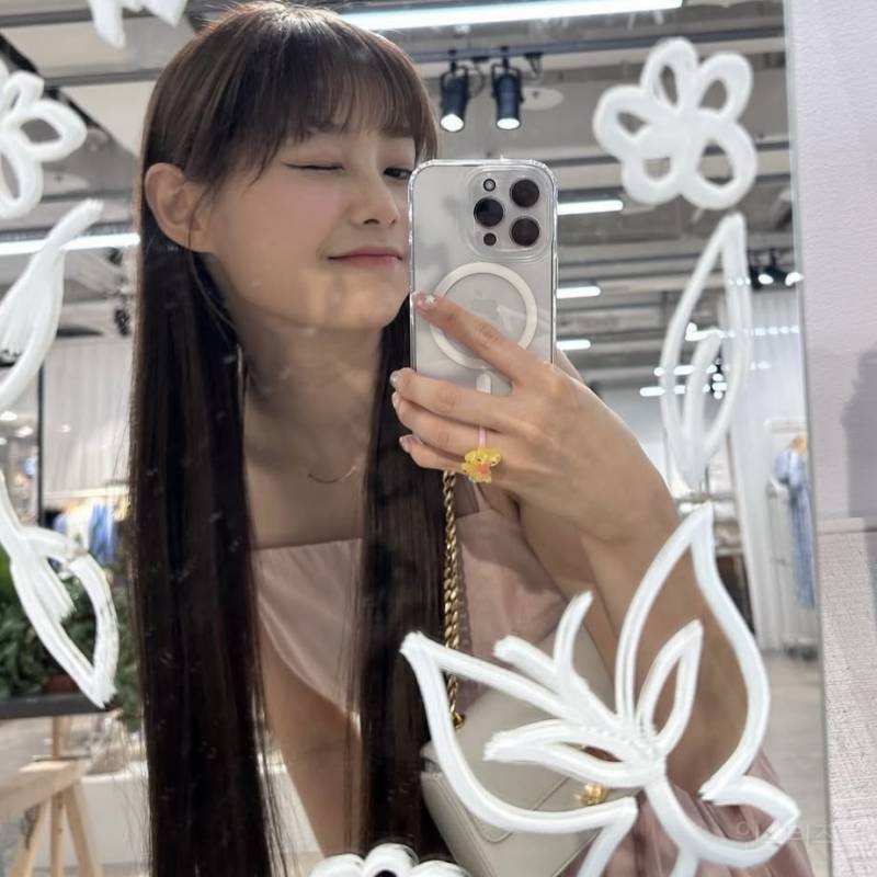 최근 인생 처음으로 층 많은 레이어드컷 해봤다는 츄 | 인스티즈