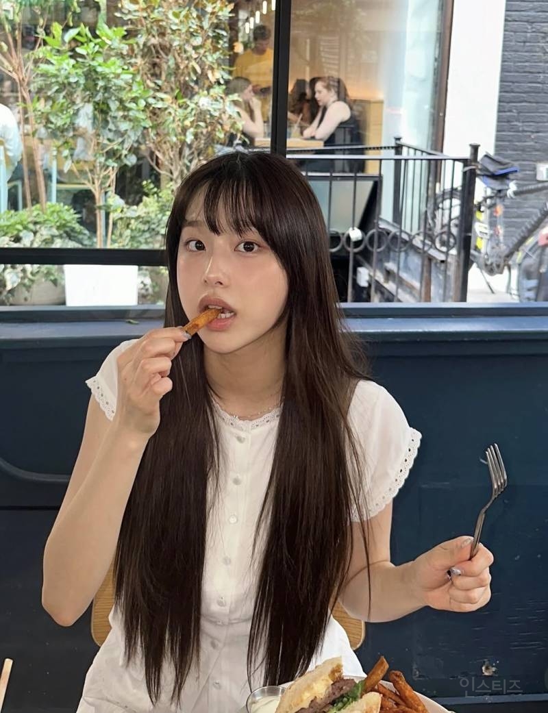 최근 인생 처음으로 층 많은 레이어드컷 해봤다는 츄 | 인스티즈