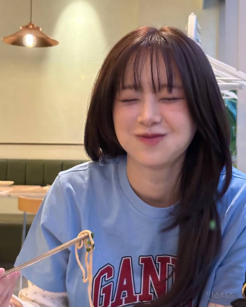 최근 인생 처음으로 층 많은 레이어드컷 해봤다는 츄 | 인스티즈