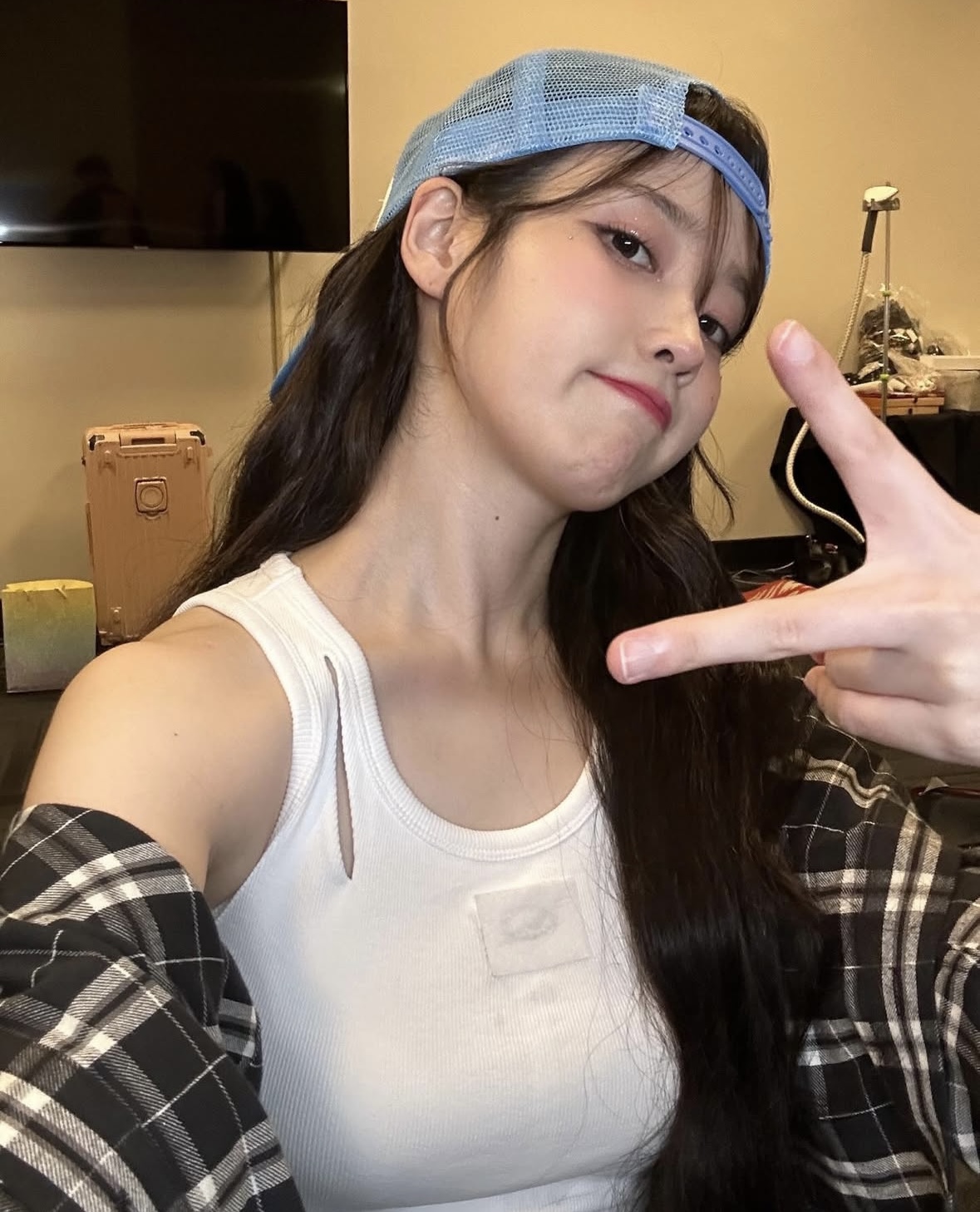 [잡담] 아이유 콘서트 메이크업은 색다르게 예쁘다 | 인스티즈