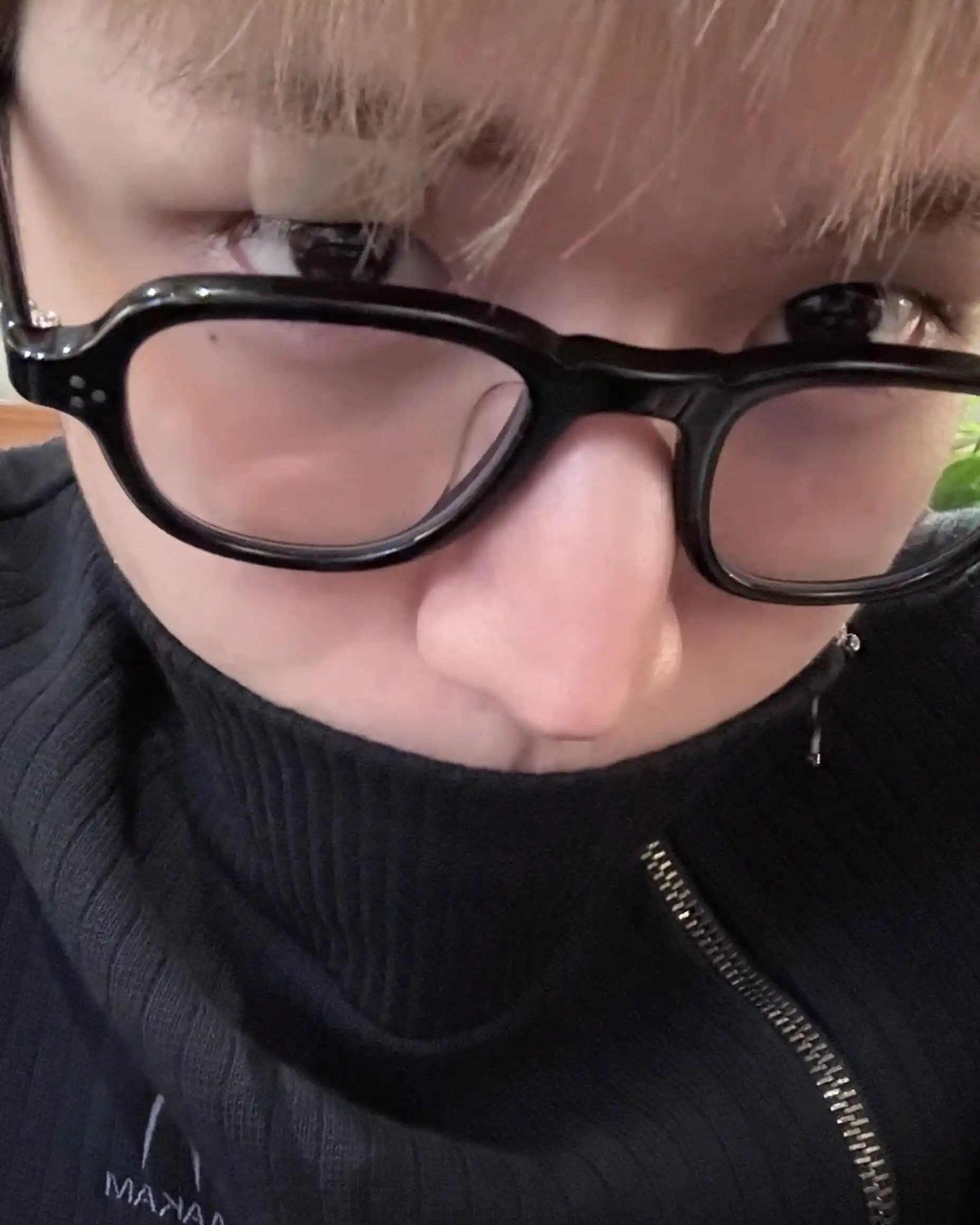 250418 이상혁 이리우 링왼 링른 셀피 webp (3) + 명재현 명왼 명른 셀피 webp (1) 공유 | 인스티즈