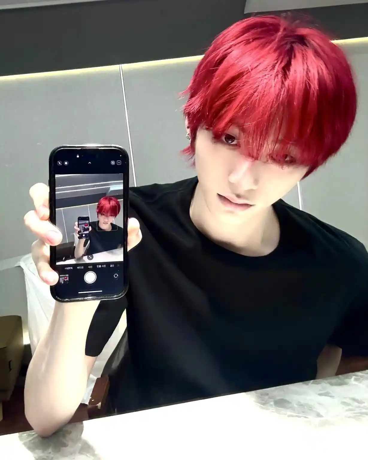 한태산 머리에 고추장 붓지 마라 한태산 한동민 탯왼 탯른 빨머 셀카 webp 공유 (3) | 인스티즈