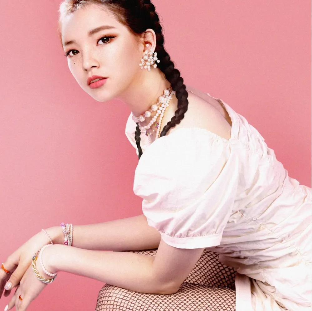 한때 불쾌하게 생겼다고 욕먹은 인플루언서.jpg | 인스티즈