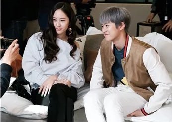 [잡담] 아니 크리스탈 공명이 9년지기라는 사실이 날 미치게함 | 인스티즈