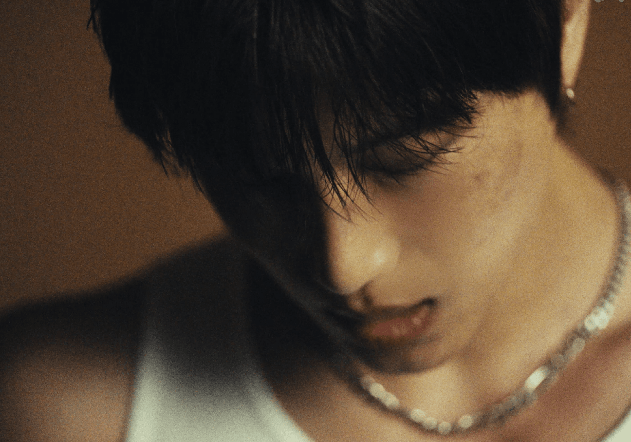 전역하고 진짜 이갈고 나온 것 같은 카이 신곡 'Wait On Me' 뮤비 미감 | 인스티즈