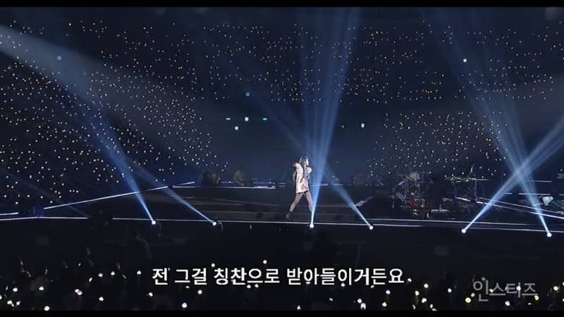 아이유:아이돌보다 아티스트가 좋은 것처럼 이야기하는 시선이 있는 것 처럼 느껴져요 | 인스티즈