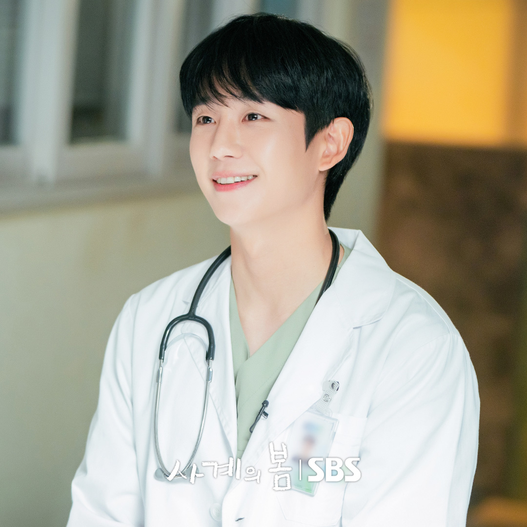  드라마 &lt;사계의 봄&gt; 역대급 까메오 라인업(조나단, 패트리샤, 정해인, ..