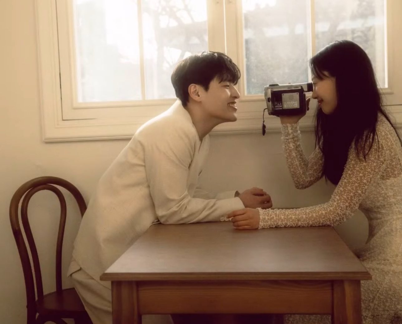 강하늘 & 고민시 마리끌레르 5월호 화보.jpg | 인스티즈