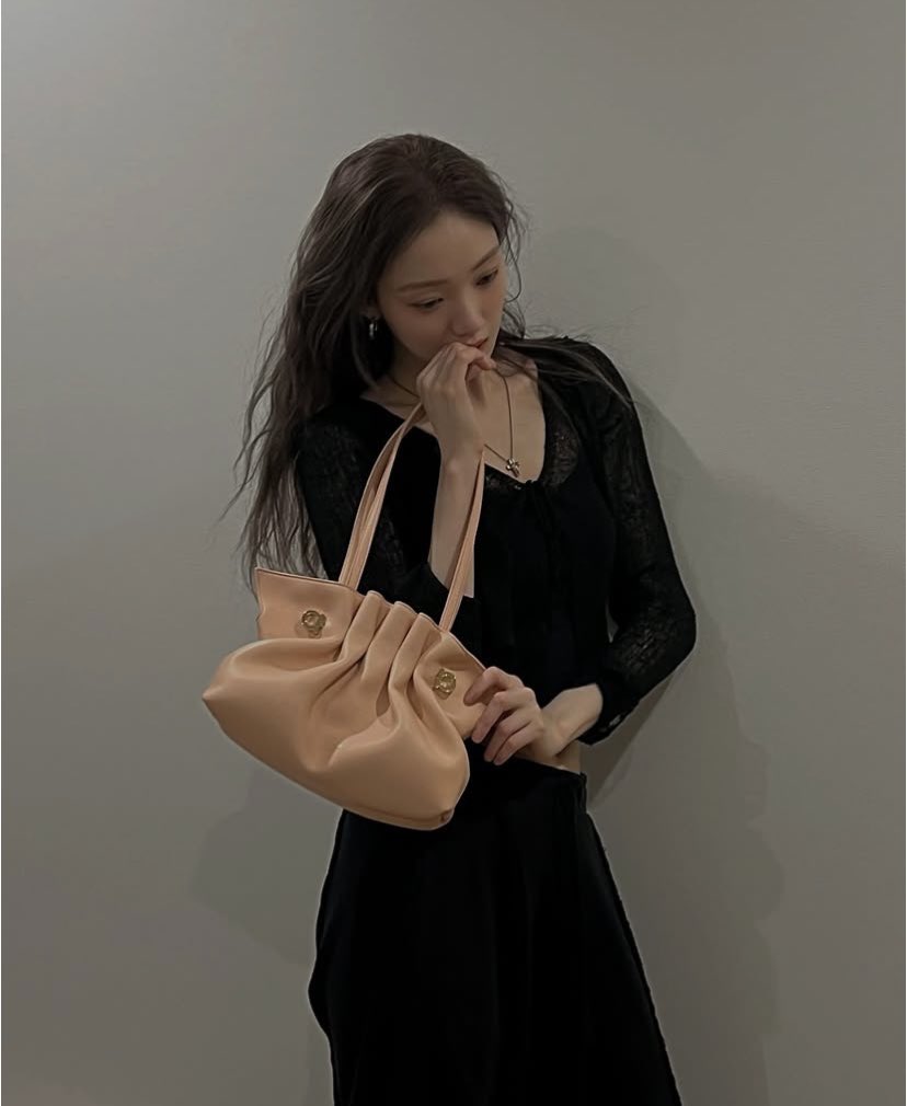[잡담] 어제의 이성경.. 모델시절같다 | 인스티즈