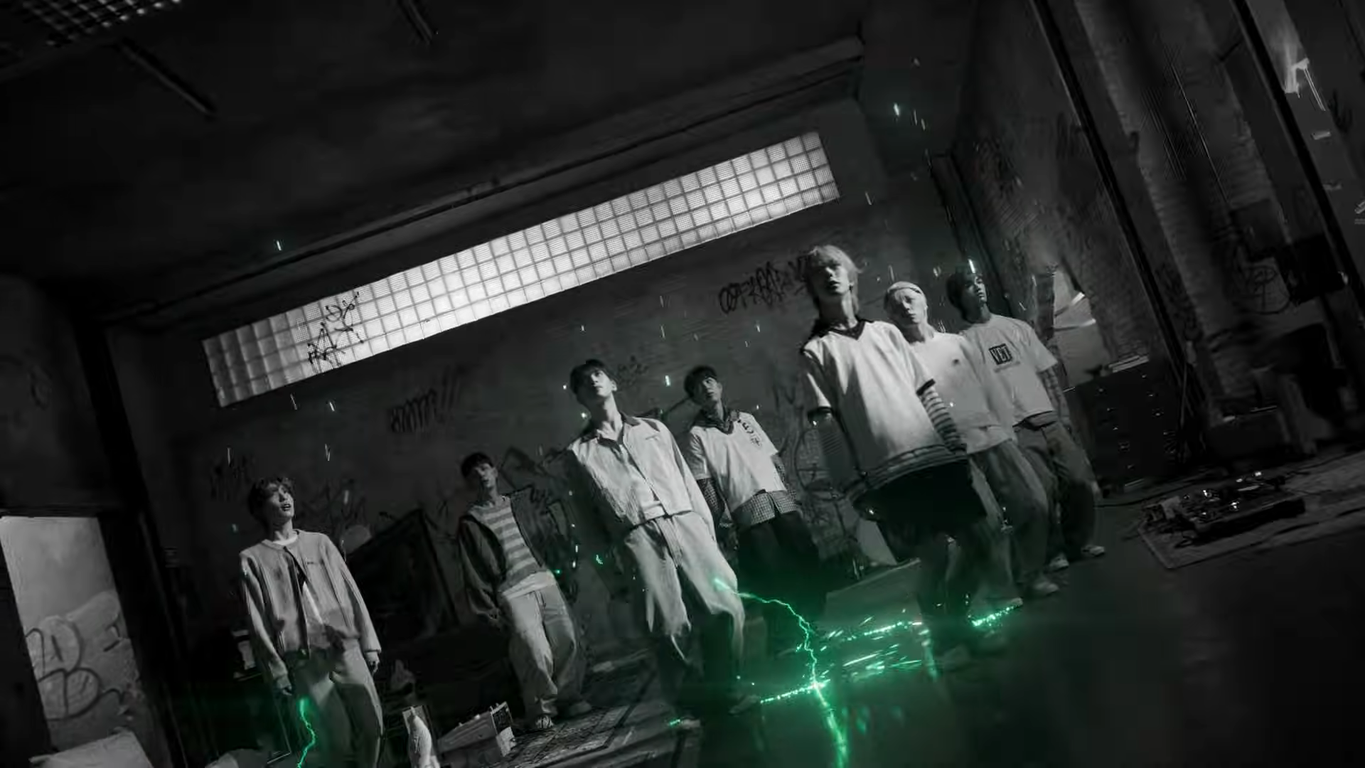 뮤비에서 떡고 괴롭히는 남돌.jyp | 인스티즈