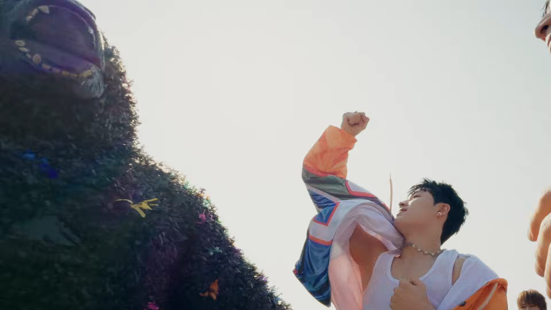 뮤비에서 떡고 괴롭히는 남돌.jyp | 인스티즈