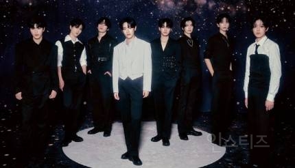 [공식] 이펙스, 5월 31일 韓 국적 아이돌 최초 中 단독공연 "한한령 9년 만 쾌거 | 인스티즈