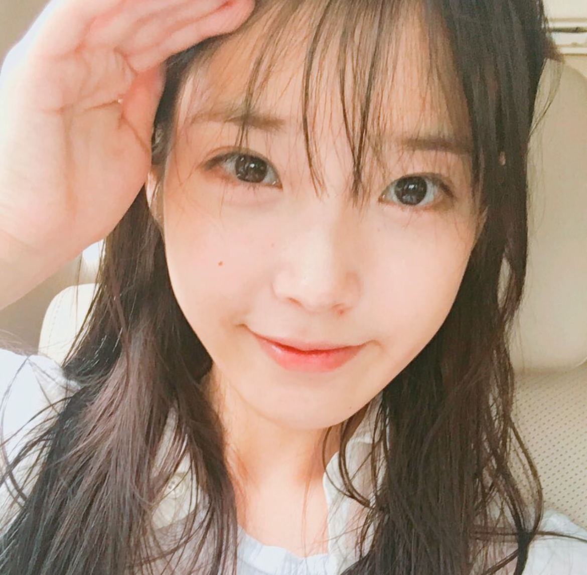 [잡담] 아이유 볼점 꽤 진한데 어울리는 거 부럽다 | 인스티즈
