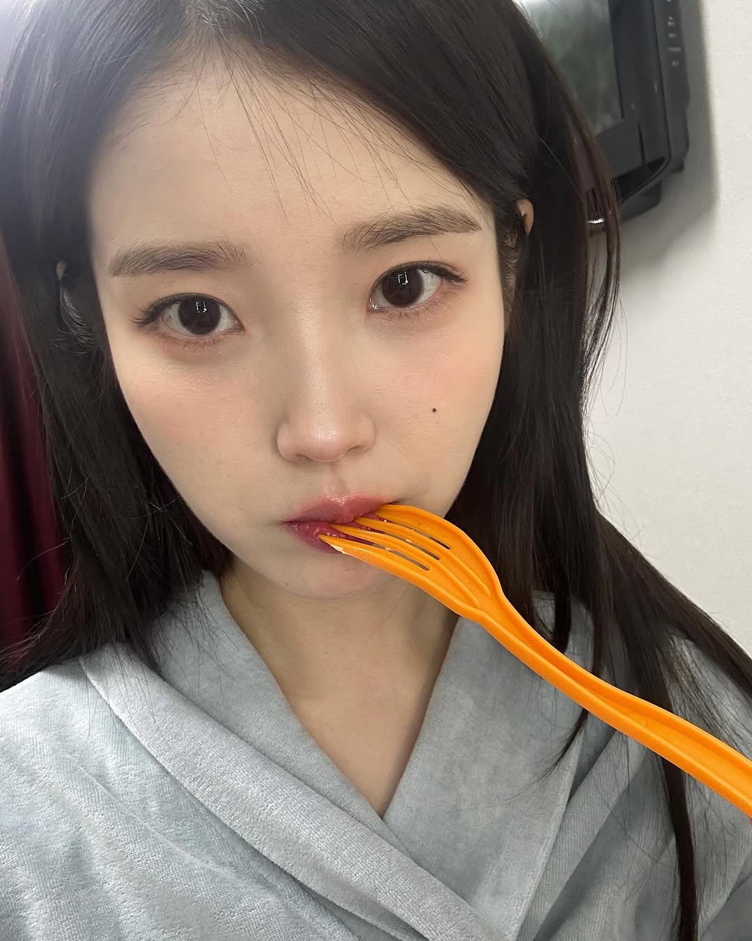 [잡담] 방금올라온 아이유 인스타대박!!! | 인스티즈