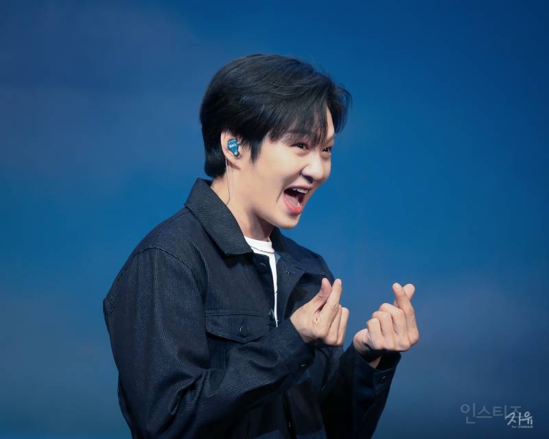 일본가서 귀미챌 보여주고온 이창섭.jpg | 인스티즈