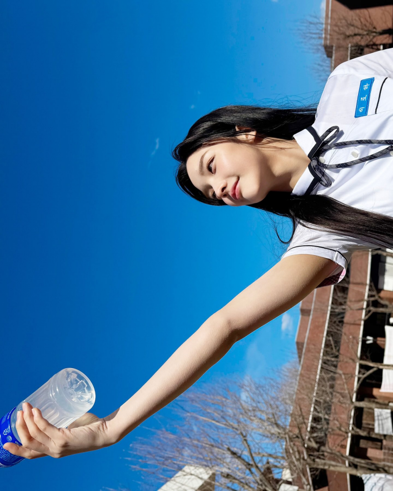 감다살인 것 같은 포카리스웨트 전원 생머리 아일릿 광고 | 인스티즈